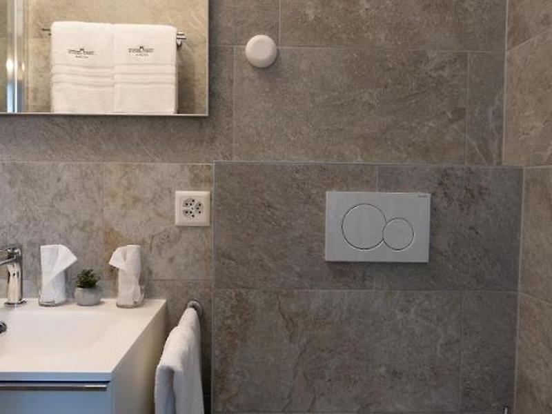 5F4AC09A1933F822956AA47A328E87ED