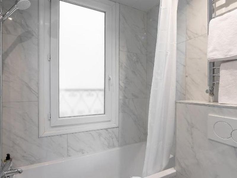 1AEDDBC3F35E84EE626F68CC0D729D8B