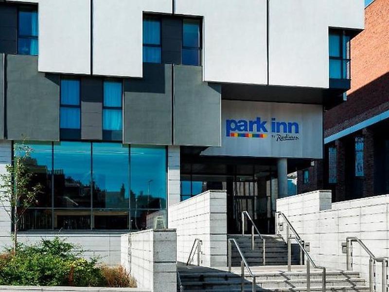 99A85C240815B81C25798F2BA9298703