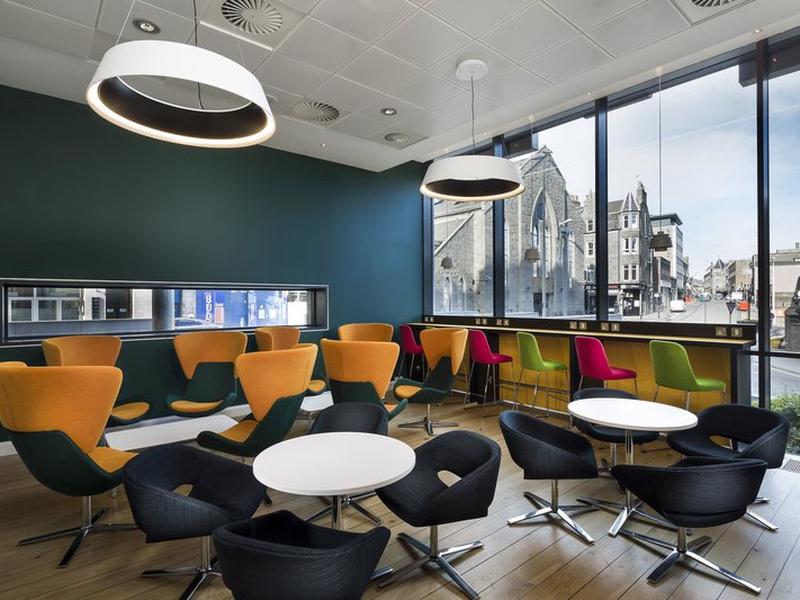 B710EDF974AEC96A33E85A92C9CD2721