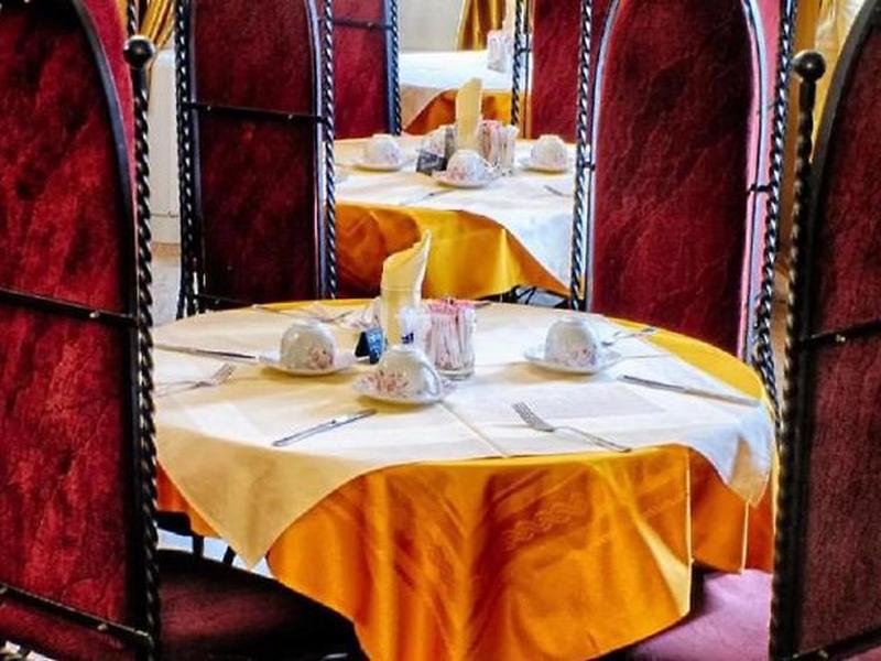 52795EB2E7707FEB6365C5DD464D5090