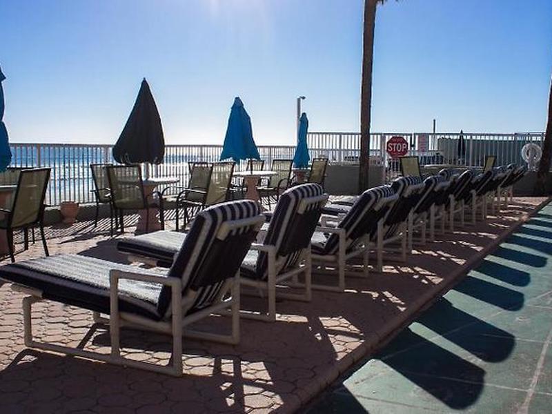 4D7D51414061068D39D39C106EA009F8