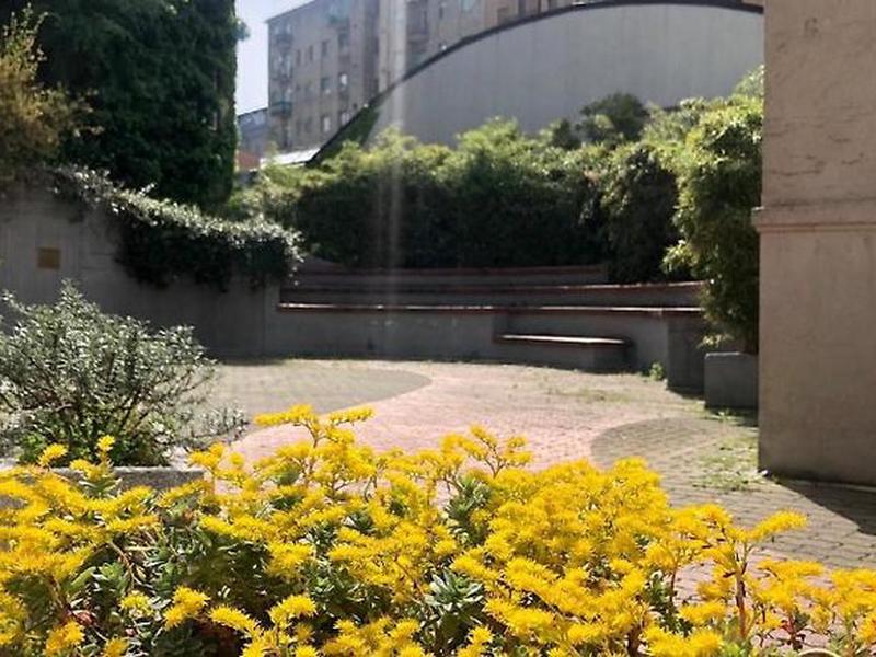 03D8551FD33F47F53D7C28E5EE5FFC45