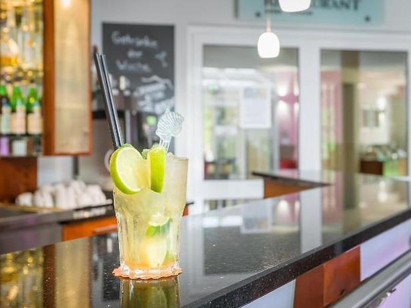 E7FE0D390B22D4F5467517E70B2F2EC4