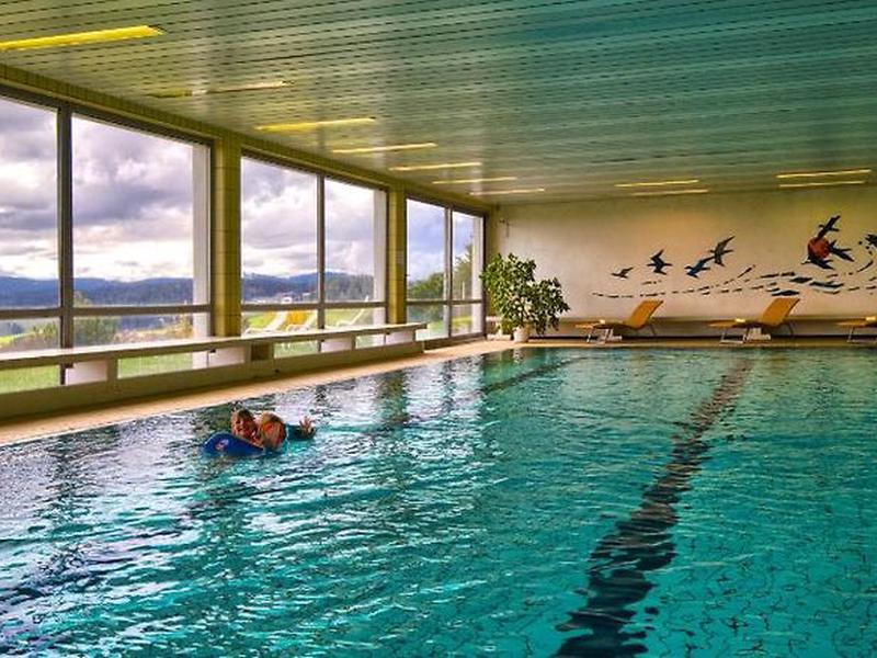 F3C205A34E76A80E78A52ABD97E73A1A