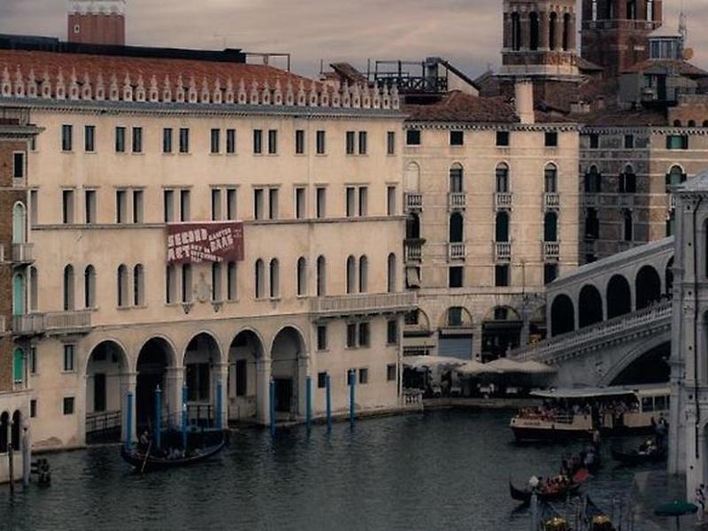 700EB9357DFDA51F415BCC99923AC77B