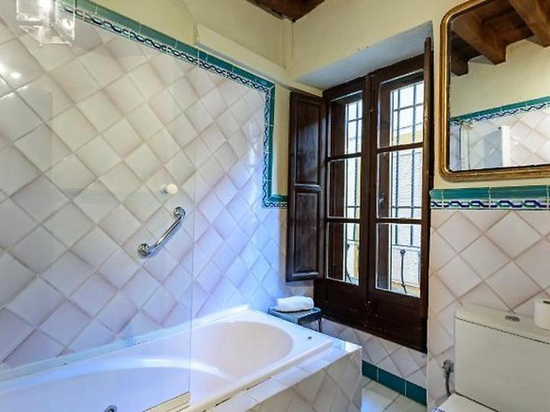 B213A96A8C3DA83229057C82421AC405