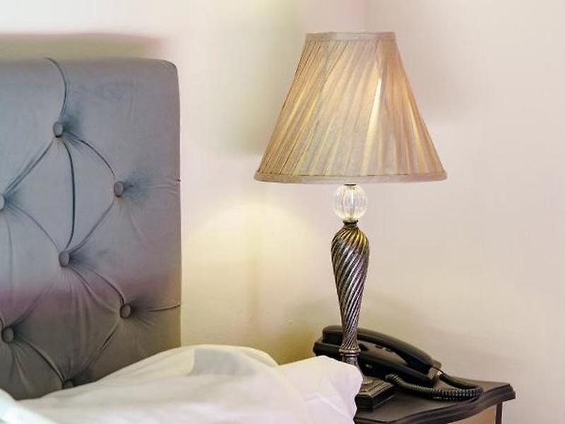 10791F06B70C70926742B3E952E3A5E2