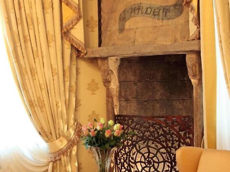 B2298C33A50D4B18499783596205D05D