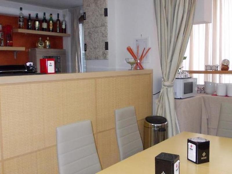 32A8E1BD1451277424321085E520C79A