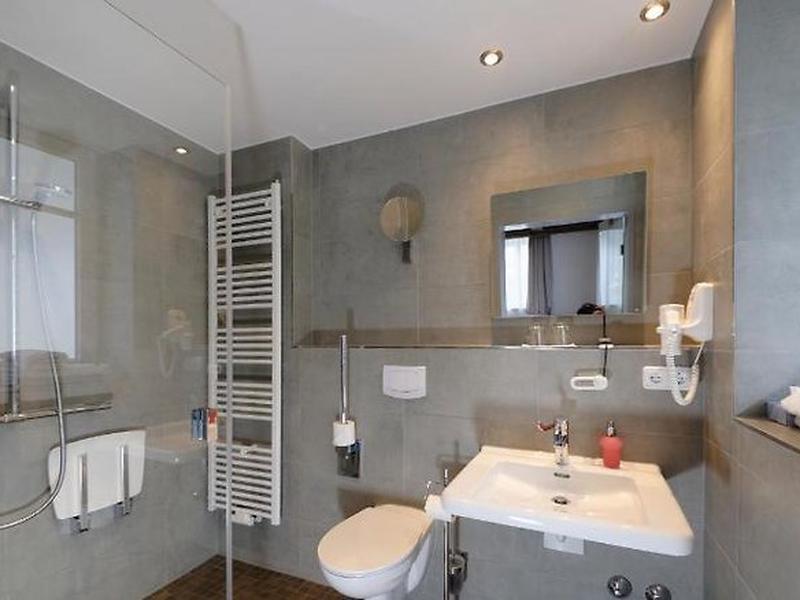 48A6AFED81F9C14706AC0E8AEDDBCA8D