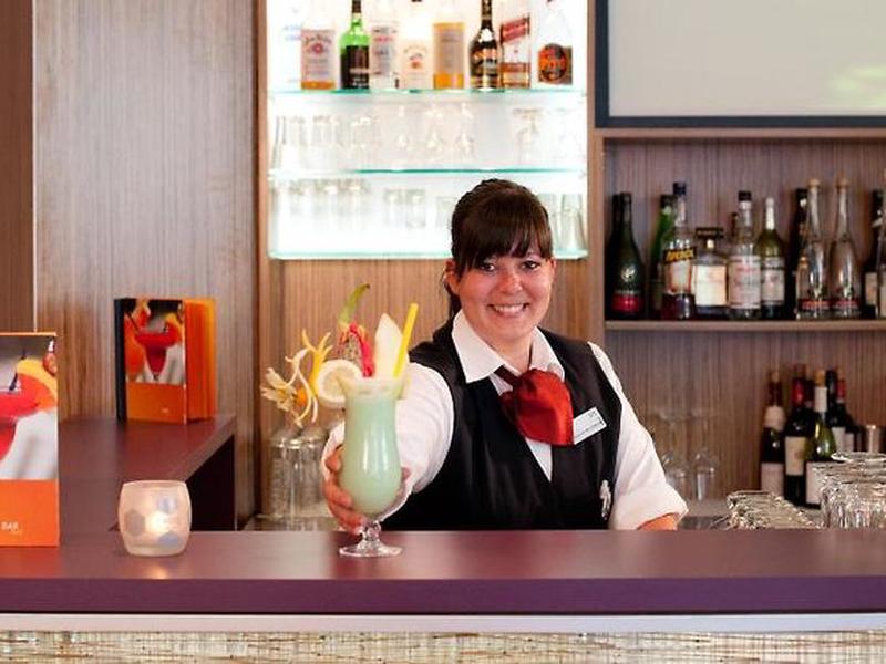 032D573C411C97E540CED7C306C4E73A