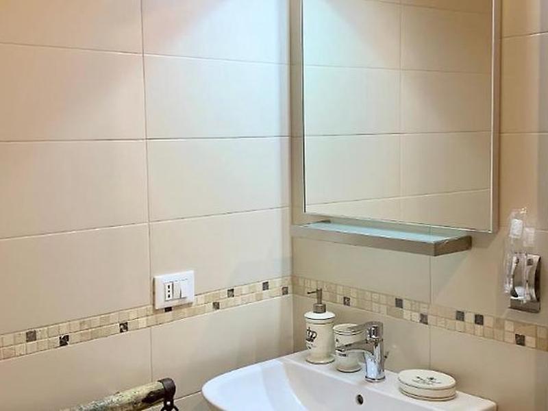 9161C8FD0510BD5ACA0381A1BBE3D3AB