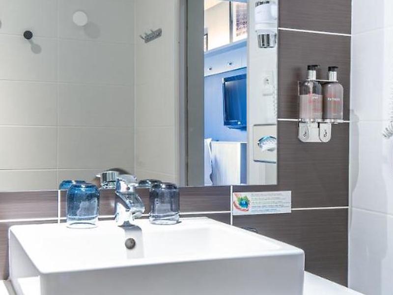 CE76C94CE7D7527FBC89DF130E296ACD