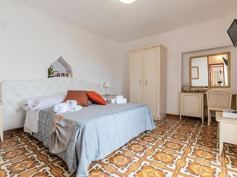 AABAE27CA3F1D6FACAAEE331E59B545B