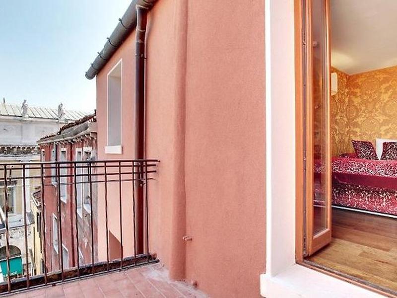 735EFD6348764680A4B96A2CA60D9D64