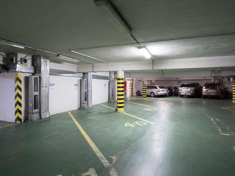 F41AE8B955B001E274517B3CEFCDBFAF