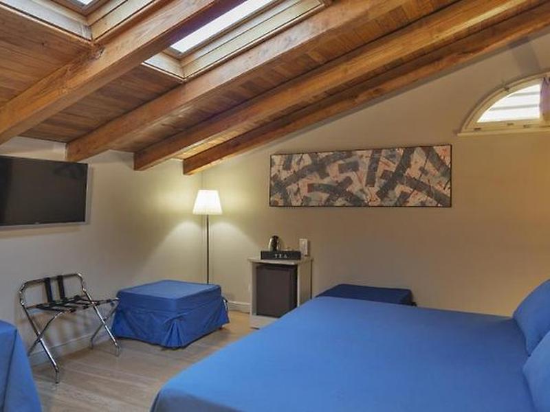 3F15C20DDA222646C44383BCBFDF4228