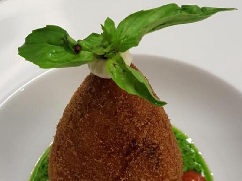 EB8262E1FEEE8F9F7B814AB7F42EC15E