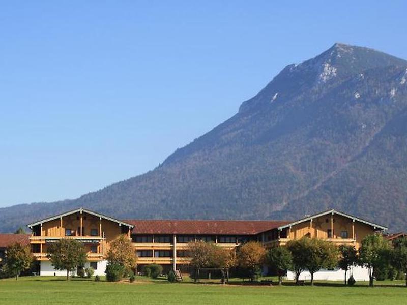 89BEA5C7C45D5BFE2BE4B9CF266A757F