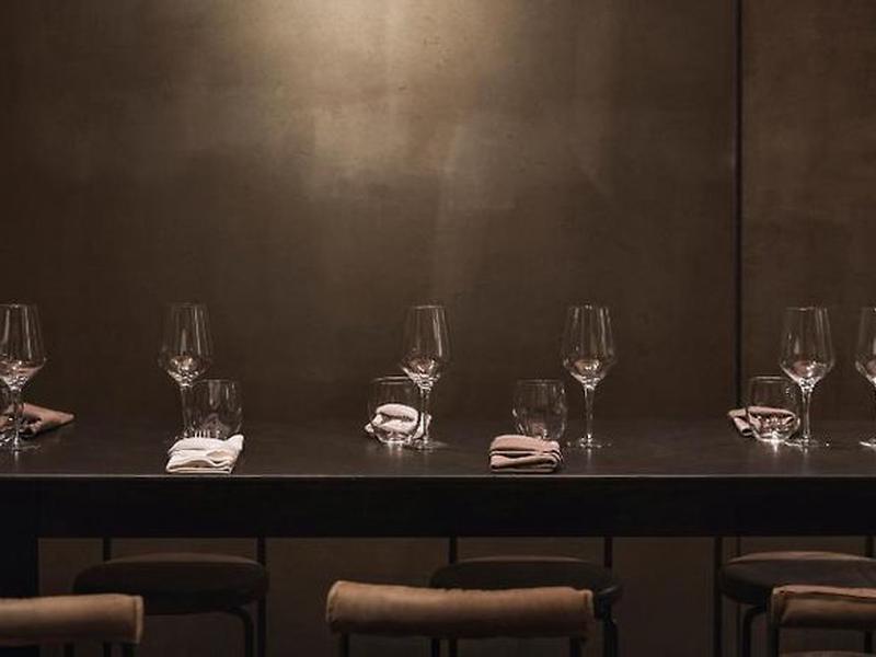 829DCAB5B0820631D95AD825B9C212A6