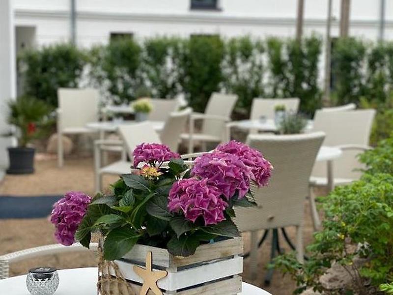 02A12E8AEE33B3AA466882CD4F184D19