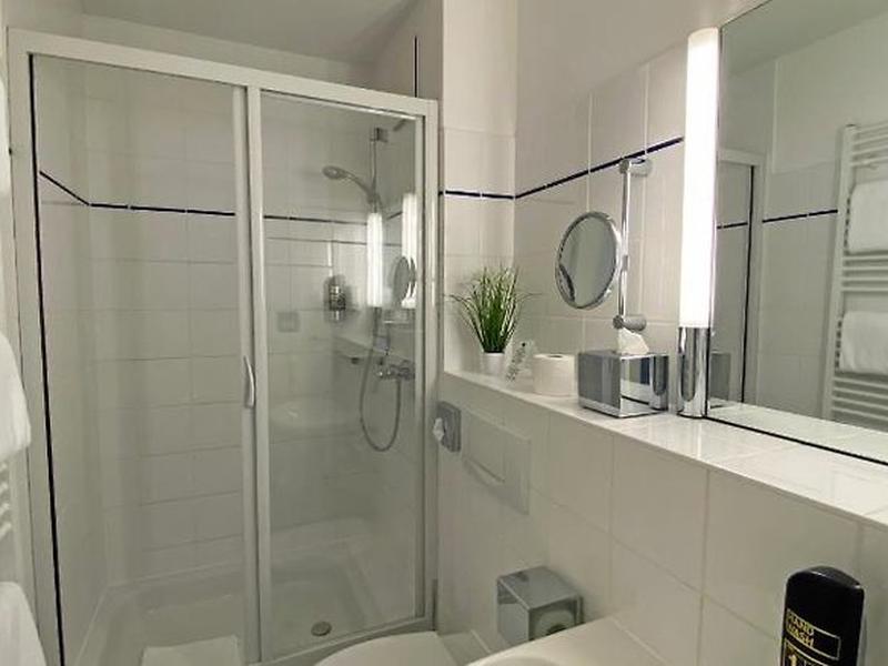 FCBA9368F181A228D52DB9B7FDC0FD39