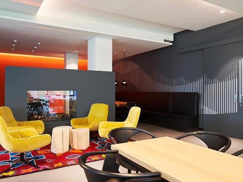 8151EFDDCA58A406609367EBB1B180E0