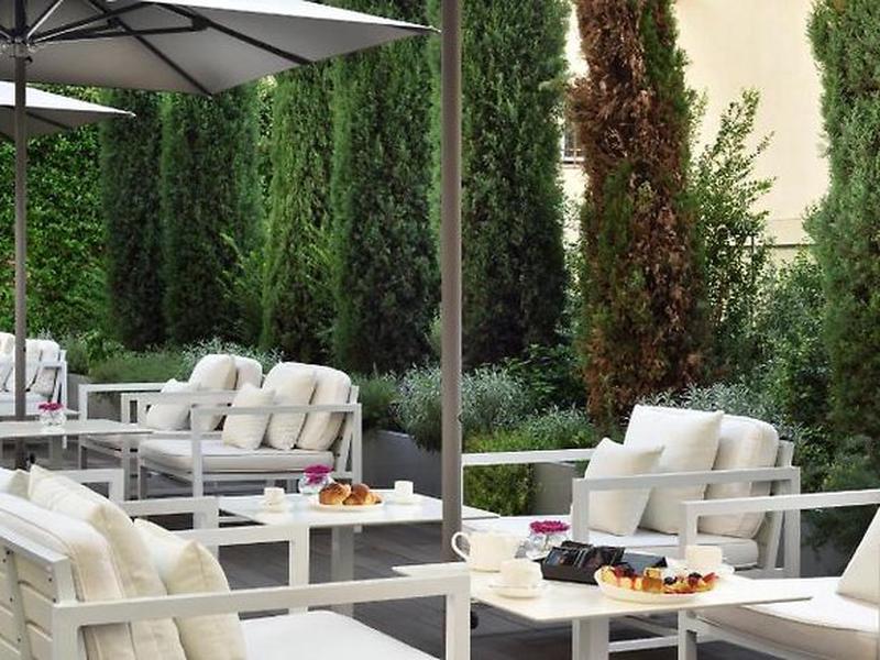 D53E33E42FE0E61E4A6DF5F718559C43