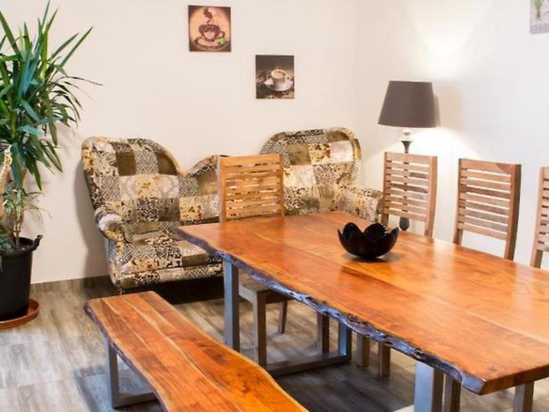 82C82C3F3F501A8B0B6E493FDD9BBE6A