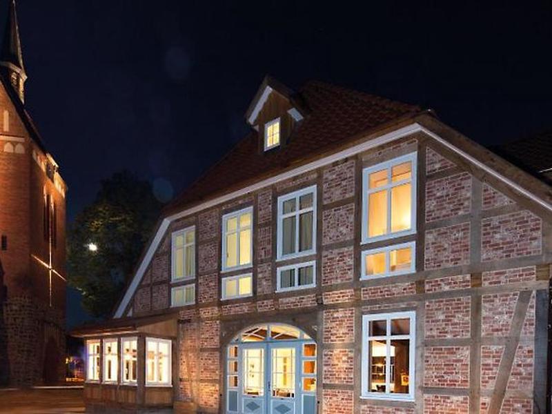 3EA5EB1EA52BA1C1D5B41363F13571E3