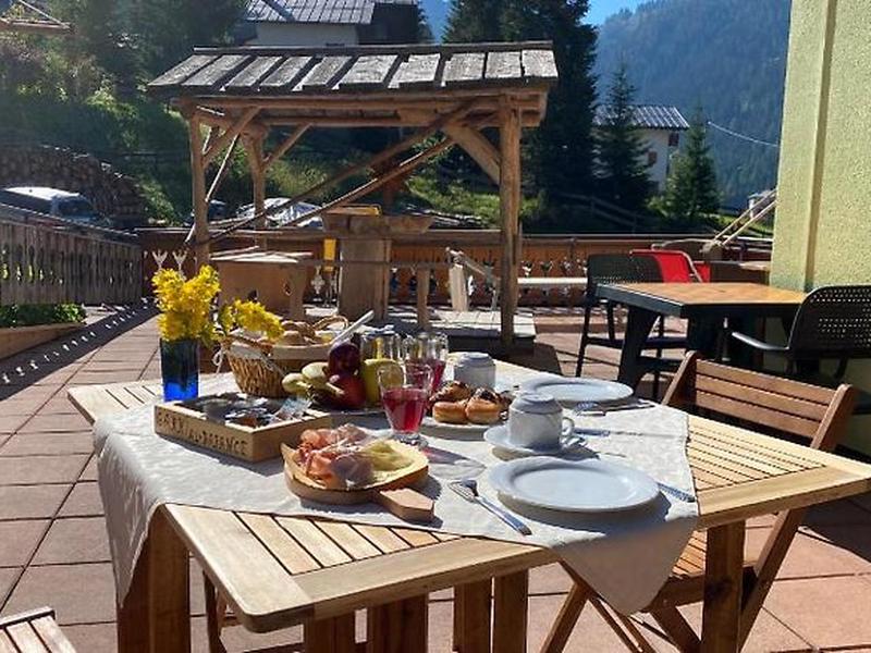 8D93336077020556AACE189A52243145