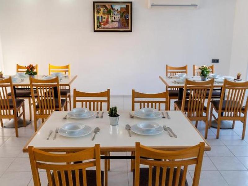 EB2D203D84A80D816C393EE438340242