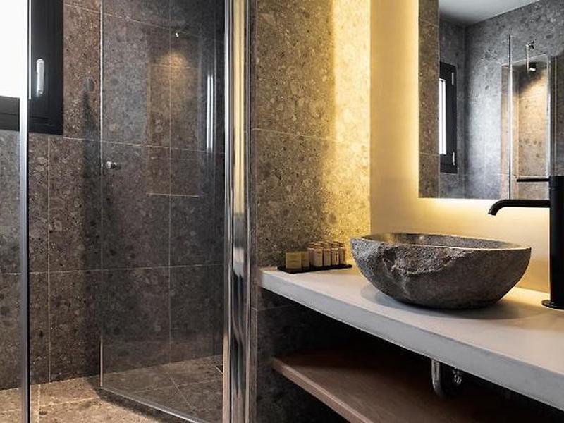 23E6A579E470AE36CF722F4F4BAF11EE