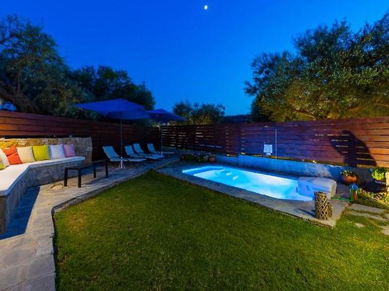 8F87EC9915BCFF504D8E7B0D9112A595