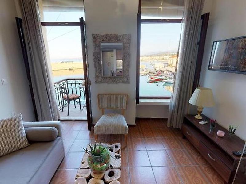 52F8C1F574052B9FA357EB07BB62A502