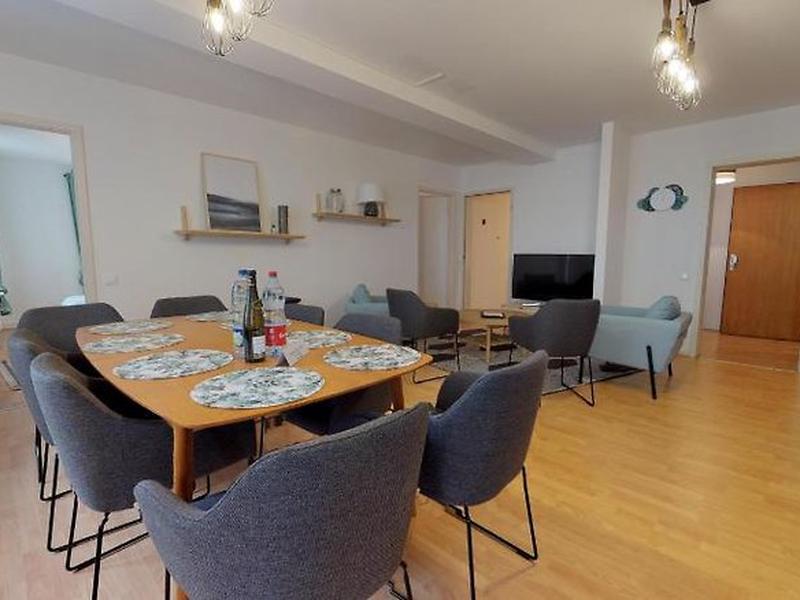 4706E15F17C0A9D1E248240CF7942B5A