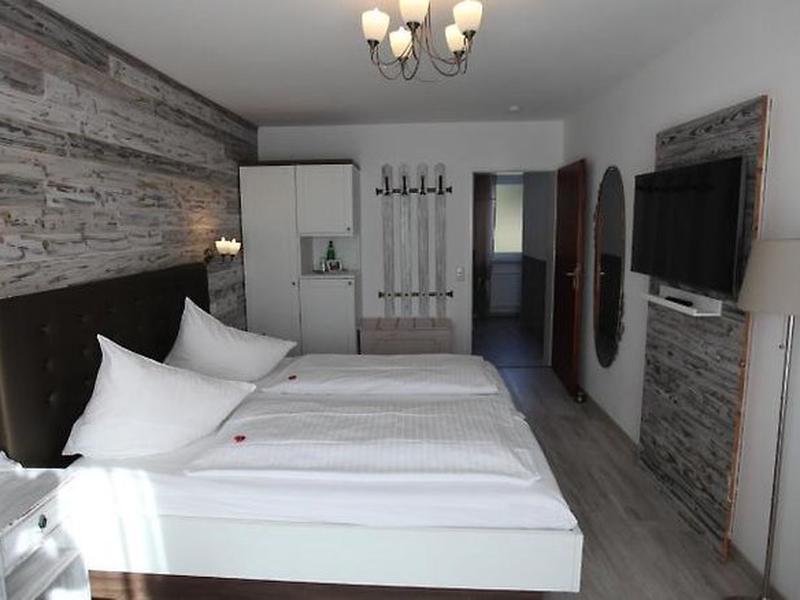 DDC1BA75A859FAAA6342EF1802805D29