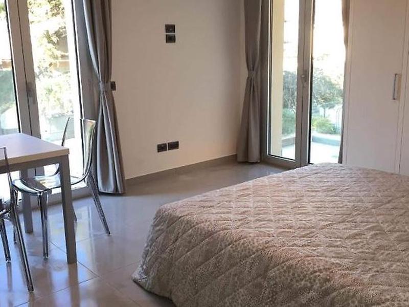 16479A17C56BAEBB5FF815B4C5DDE20F