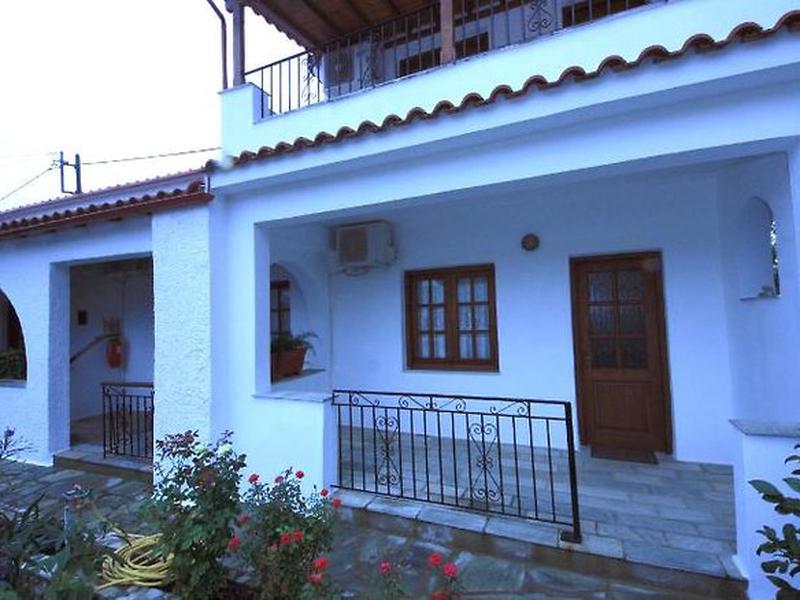 0B2A1F9F4D9B0D071DFD77A8FD8807E2