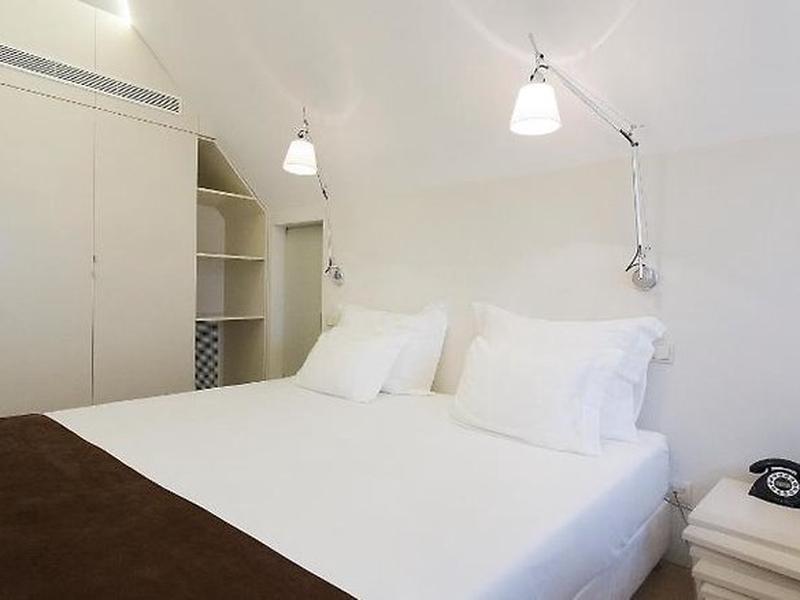 F507000ADC479928899B6EE42F4BD8B7