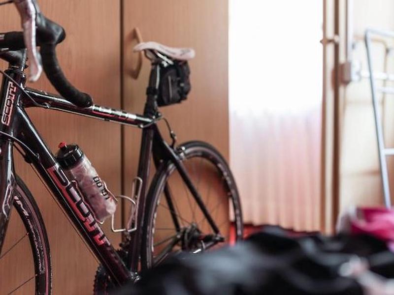 B4115BBB64734218D08AD00F9A410CC0