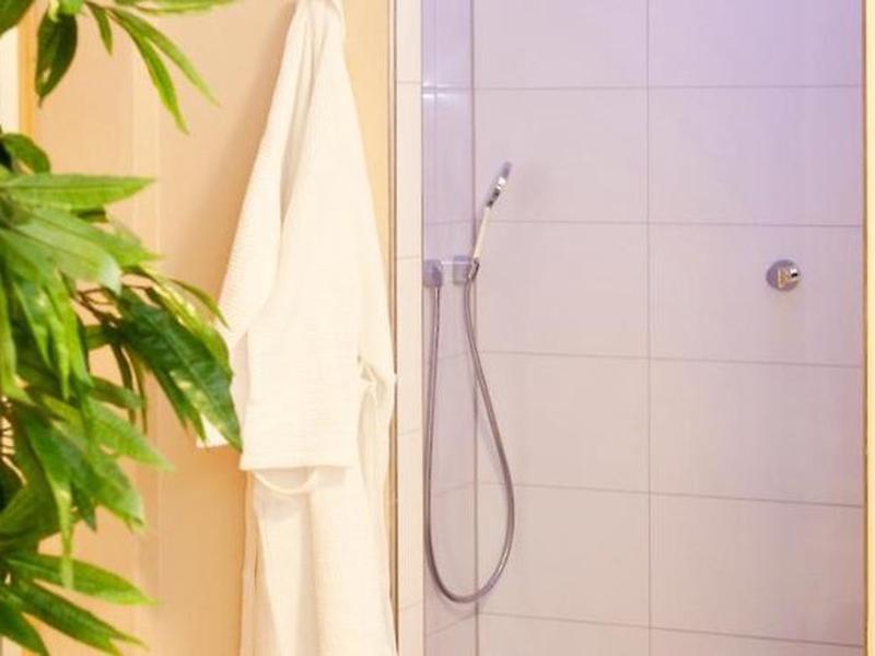 F99AB32402AA3527537C92493EB0567C