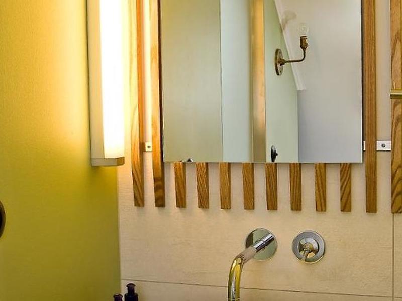 1D3BDAF2C1634E348078BE82094774F0