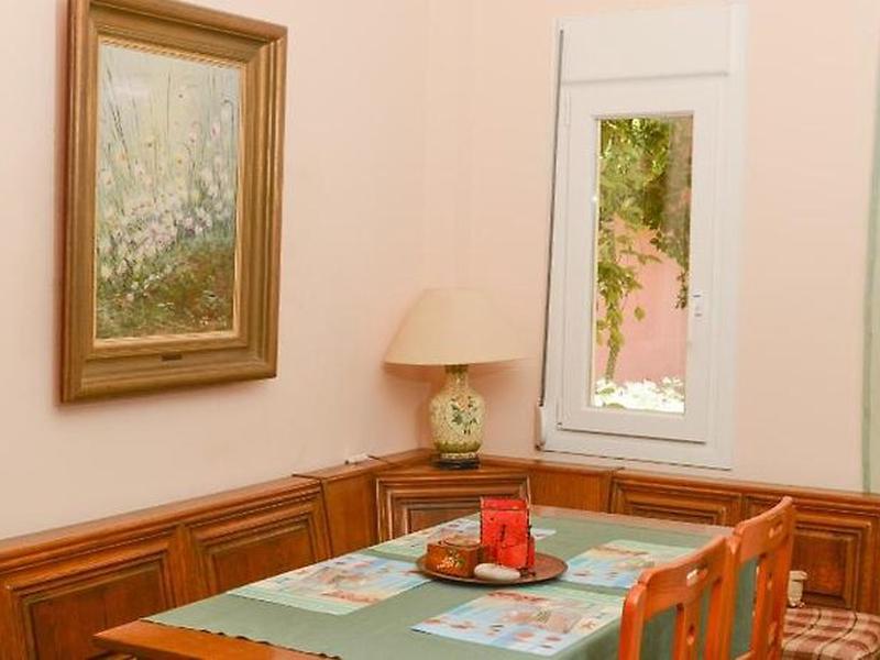 3742BCCE26D2AF81898F44E3EFFD73B6