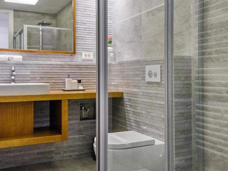 F1D6DFF5BD05651295B25BD4614C8131