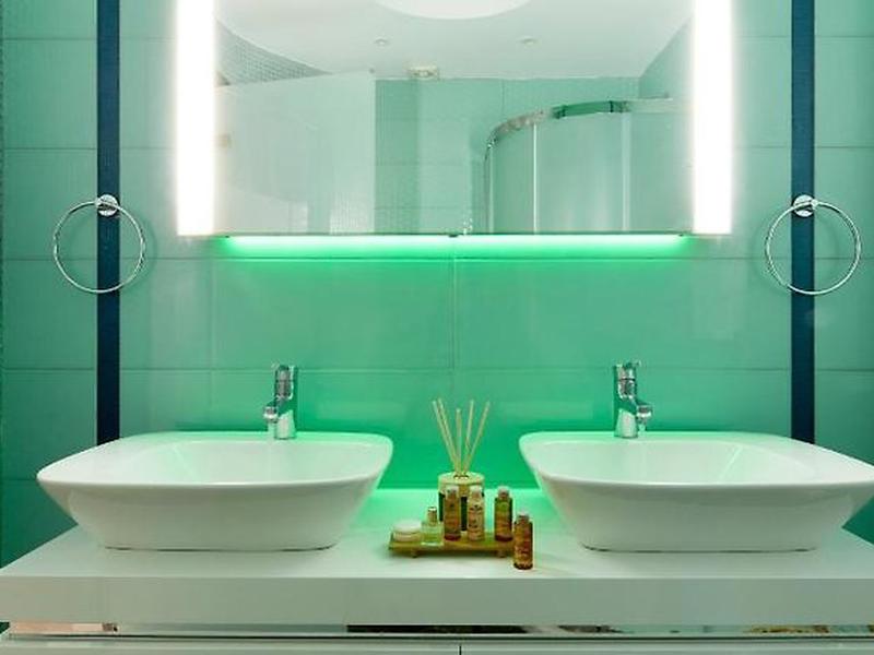 15C0E23970915BD3B603014300BE2D8A