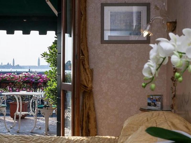 2C772F4BA5DC2654DE85935EBE7FCFC9