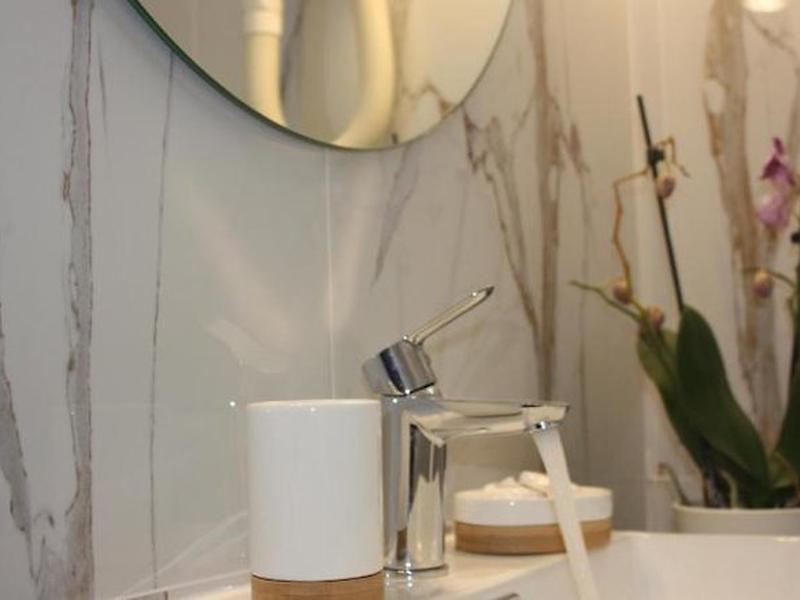 B49FC20F370BAF78397BB7AE524386A9