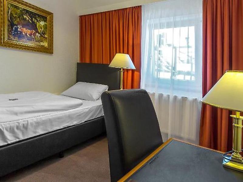 75D4ABEBAA30AEF851E86F2F7CFBBA79